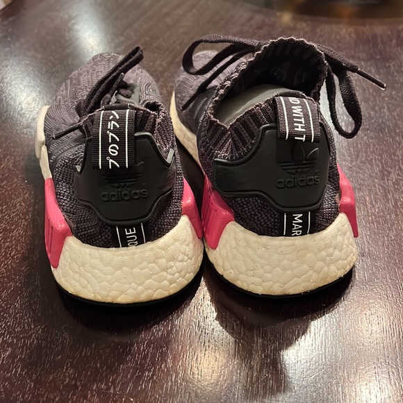 ADIDAS WOMEN'S NMD_R1 PK W
CORE BLACK & SHOCK PINK - Picture 11 of 11